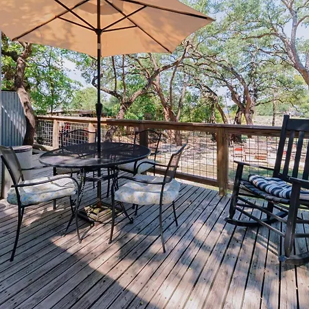 The Cabin On Lake Travis